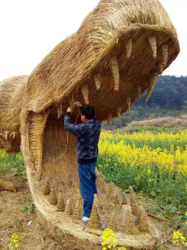 重庆稻草人雕塑多少钱