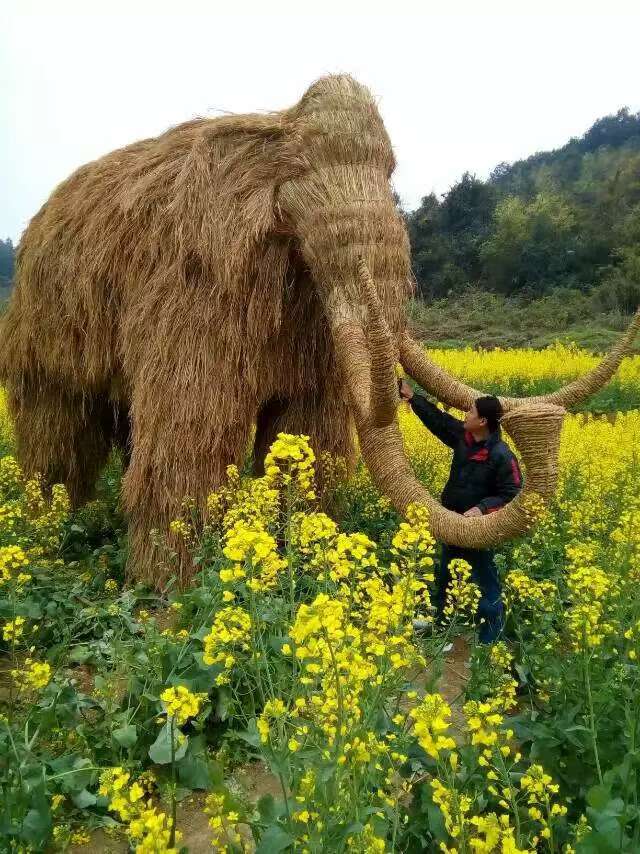 重庆稻草人雕塑电话号码